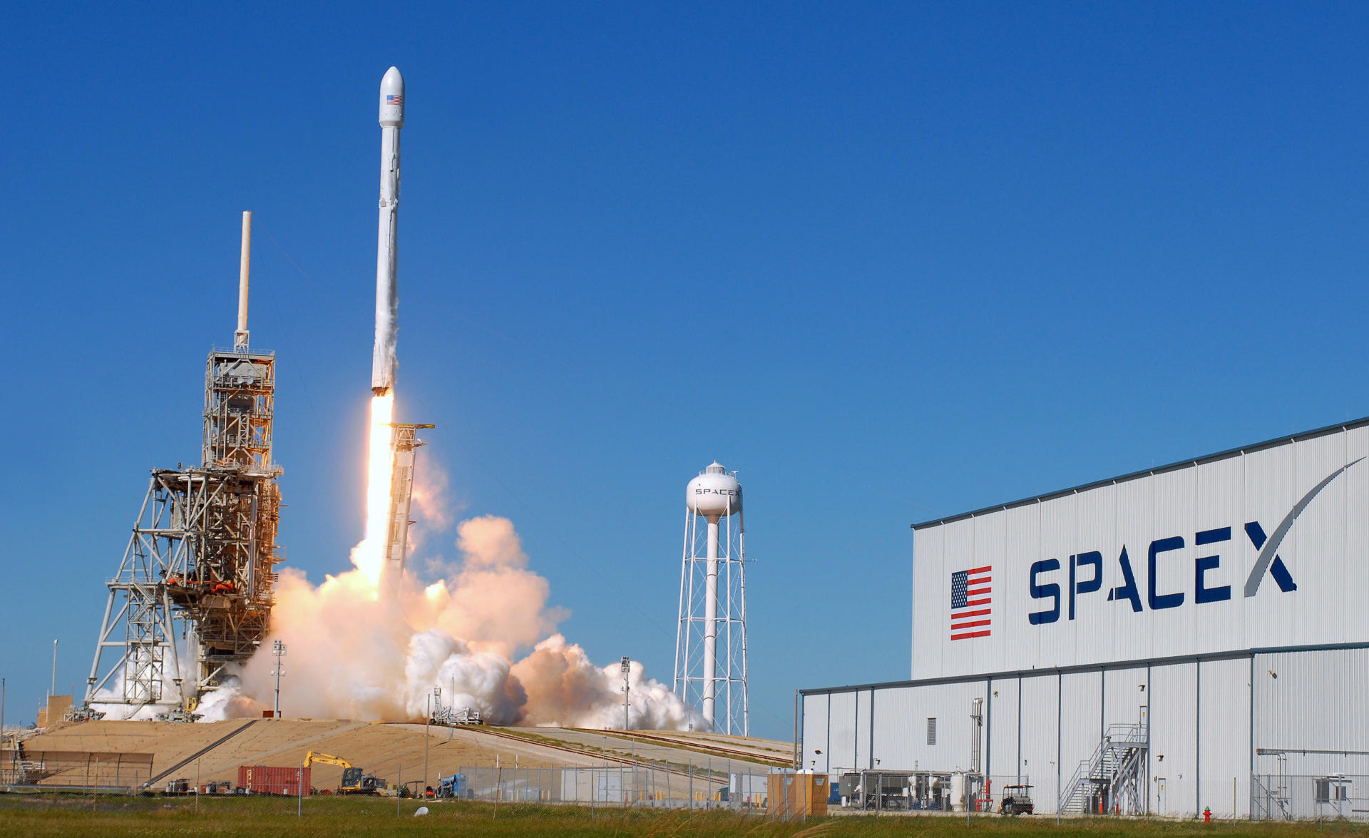 SpaceX launches the KoreaSat 5-A satellite on October 30, 2017.