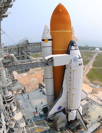 Atlantis readies to receive  Raffaello payload canister, June 17, 2011.